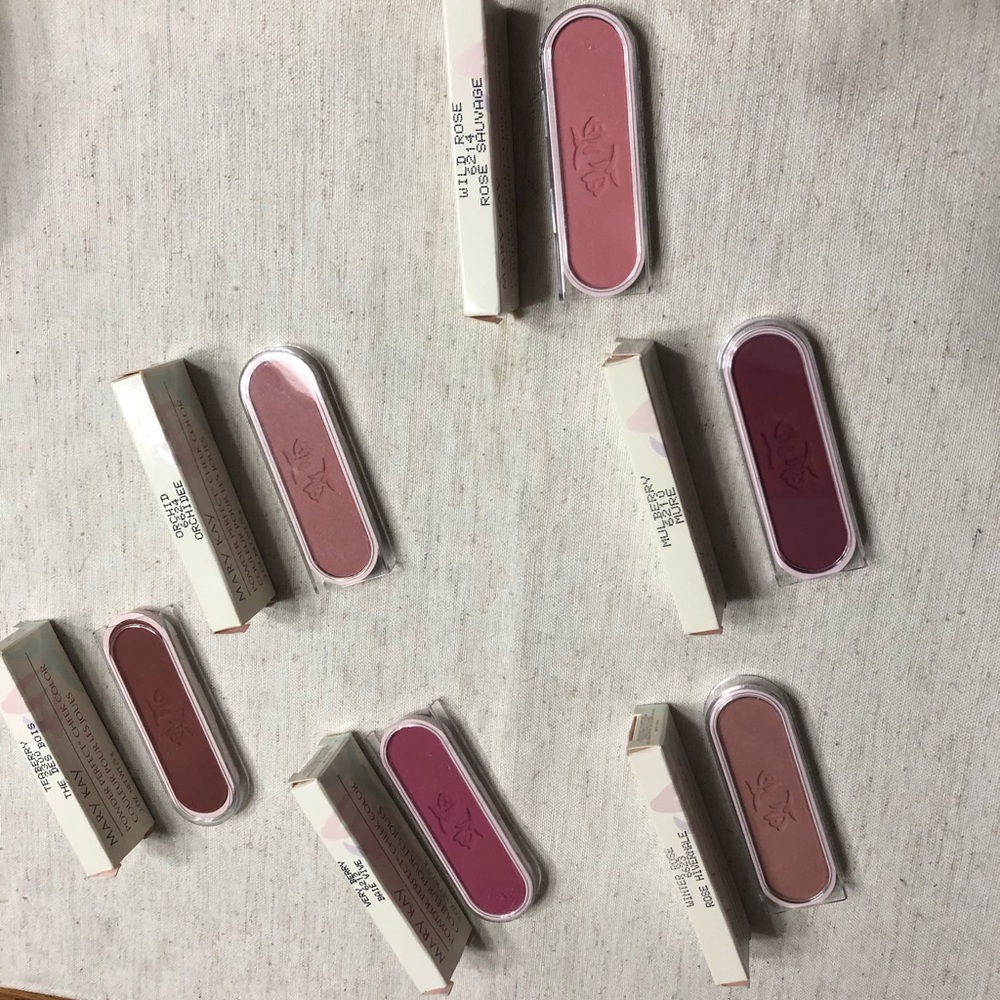Mary Kay blush